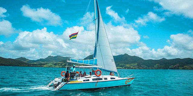 Private Catamaran Cruise to Ile Aux Cerfs with Optional Lunch (3)
